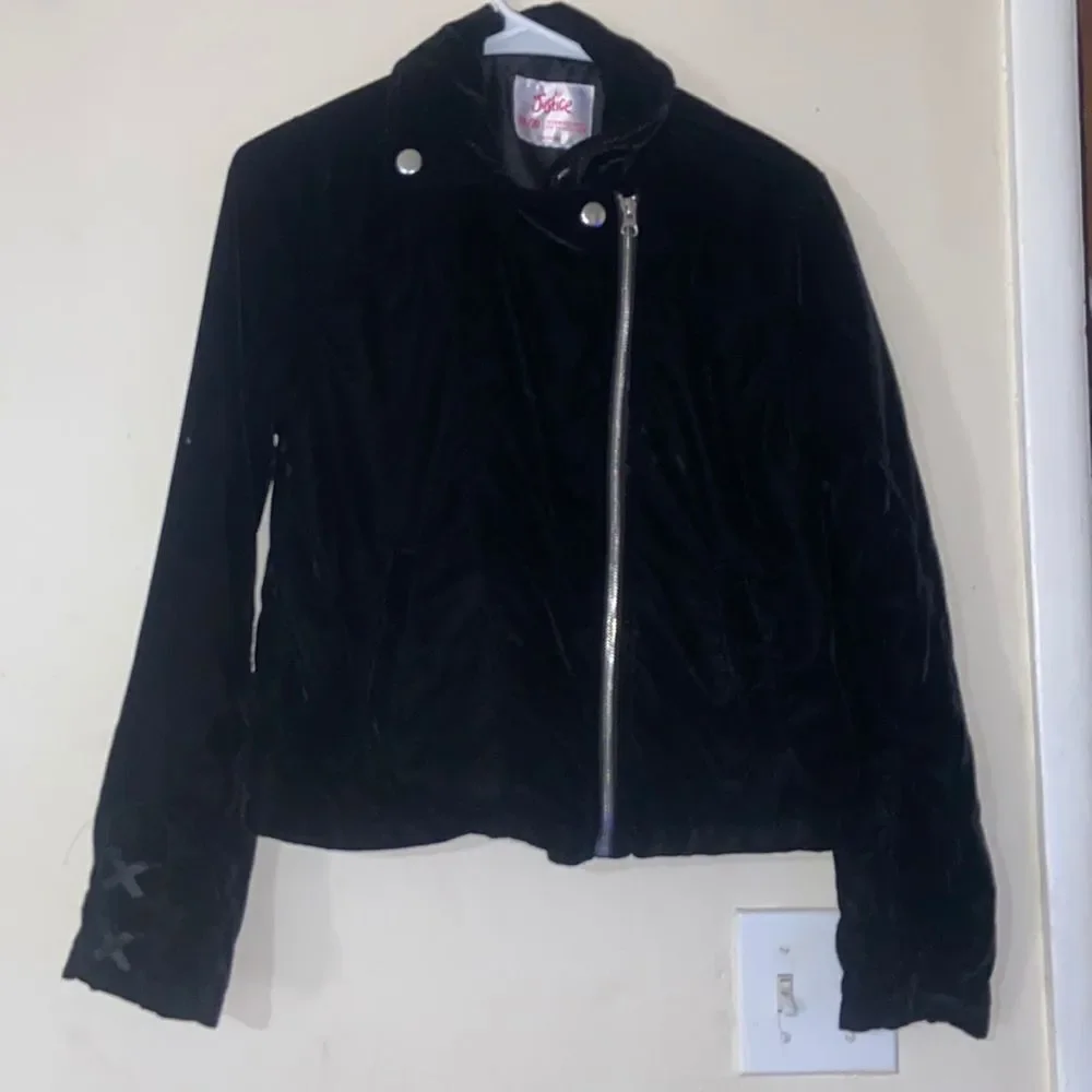 Justice Girl Junior Velvet Jacket Size 18-20
